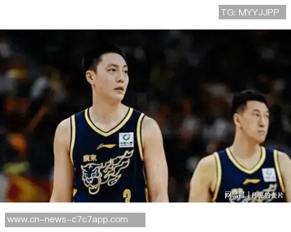 胡明轩末节发力连得11分助球队锁定胜局贡献全面数据正负值显著提升 胡明轩末节发力连得11分助球队锁定胜局贡献全面数据正负值显著提升